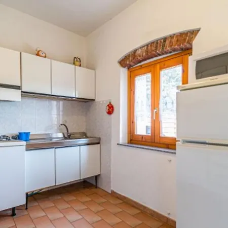 Capannili - Goelba Apartment *